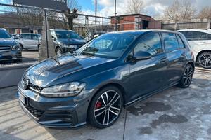 Volkswagen Golf GTD 2.0 TDI 5p. Business BlueMotio