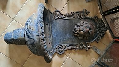 Fontana a parete modello -leone-