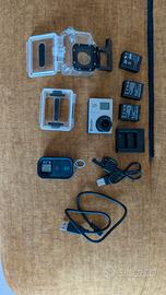 GoPro HERO3 Silver Edition

kit completo