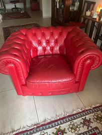 Poltrona in ecopelle rossa