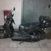 Aprilia Scarabeo 250 - 2004