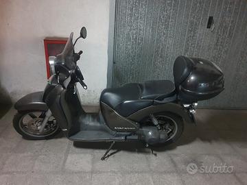 Aprilia Scarabeo 250 - 2004