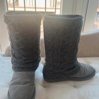 Stivali pelosi con decoro in maglia rimovibile