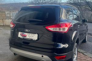 Ford Kuga 2.0 TDCI 163 CV 4WD Powershift Titanium 