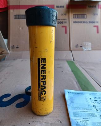 Cilindro idraulico Enerpac RC106 700 bar - 10 ton