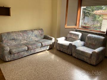 DIVANO 3 POSTI + 2 POLTRONE