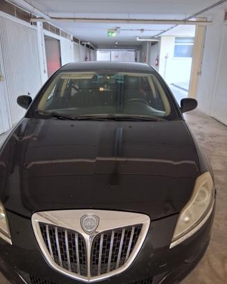 Lancia delta da sistemare 165 cavalli nera
