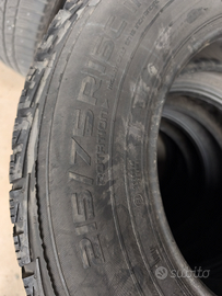 Gomme furgone 215 75 16C