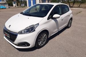 Peugeot 208 BlueHDi 75 5 porte Allure