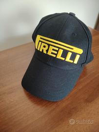 Cappellino con logo Pirelli