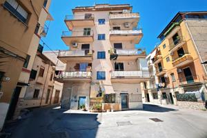 2 LOCALI A PALERMO
