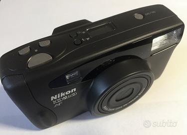 Fotocamera compatta 35mm NIKON ZOOM 500 NOS