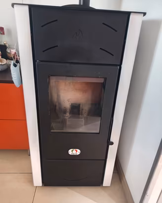 Stufa a Pellet Italia idro