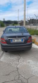Mercedes w204  C220 dci