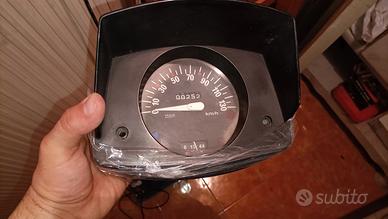 contachilometri auto