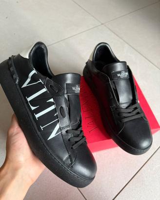 Scarpe valentino 43