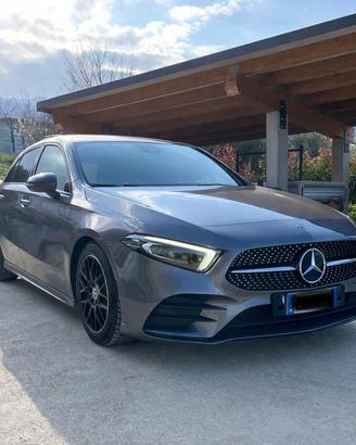 Mercedes A180d Premium AMG Night  Luxury FULL