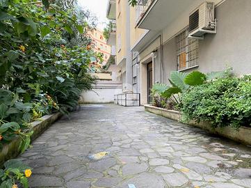 3 LOCALI A ROMA