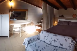 Monovano arredato, LUCE ACQUA WIFI compresi