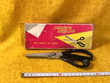 forbice per taglio a zig zag