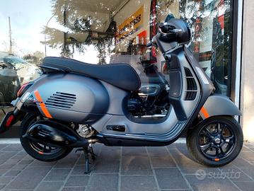 Piaggio Vespa 300 GTS hpe Super Sport
