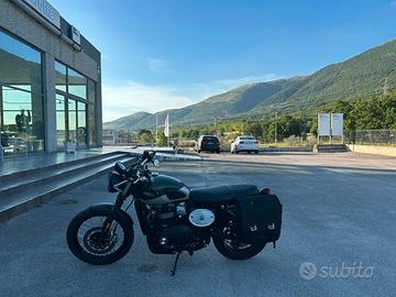 TRIUMPH SCRAMBLER 900