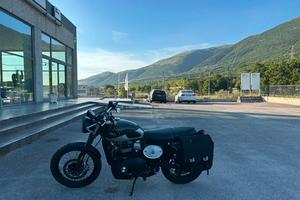 TRIUMPH SCRAMBLER 900