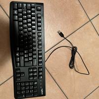 Calcolatrice e tastiera logiteck