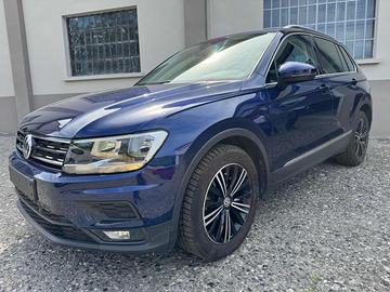 VOLKSWAGEN Tiguan 1.5 TSI Business ACT BlueMotio