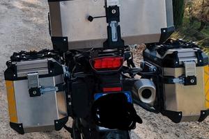 Tris valigie Givi trekker outback