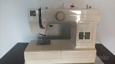 MACCHINA DA CUCIRE 