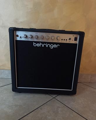 Amplificatore Behringer 