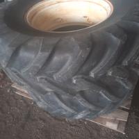 Cerchi e gomme per trattore fiat new holland