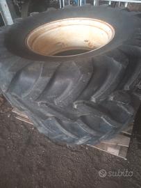Cerchi e gomme per trattore fiat new holland