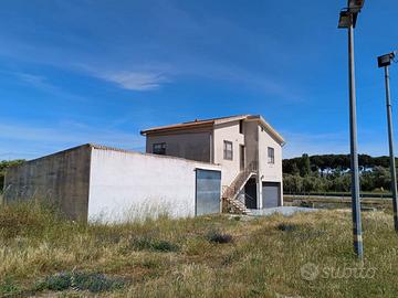 Loc. Villasanta - Locale + Appartamento