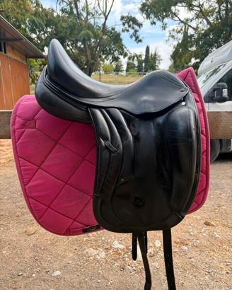 Sella Dressage