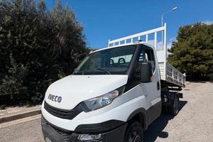 Iveco Daily 35c14 ribaltabile trilaterale 