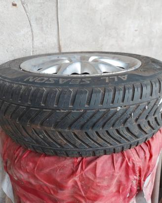 Gomme + Cerchi in lega originali Alfa romeo 