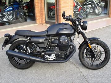 Moto Guzzi V7 III Stone 2020
