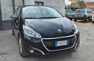 Peugeot 208 1200 benzina 