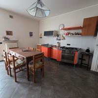 Appartamento luminoso con giardino