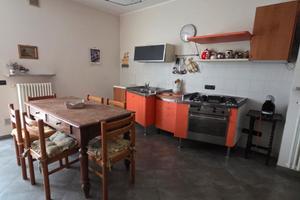 Appartamento luminoso con giardino