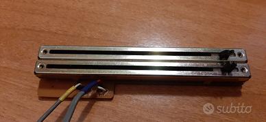 AKAI T2047A501B Potenziometro a slitta originale