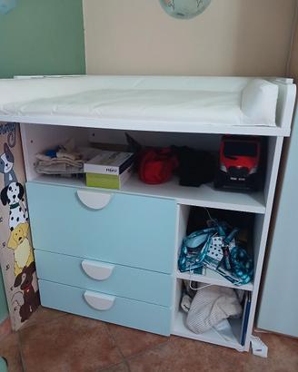 fasciatoio /scrivania smastad Ikea con materassino