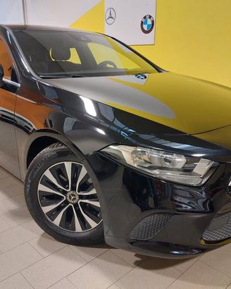 Mercedes A 180 D Business 8G-DCT