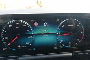 MERCEDES GLA 200D 4 MATIC