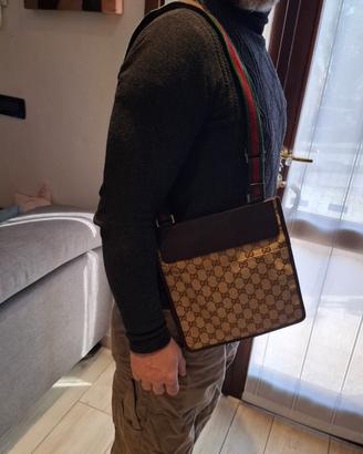 Gucci GG Supreme Crossbody Unisex - pari al nuovo