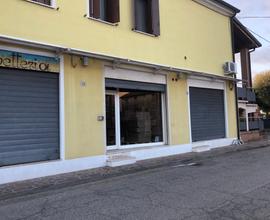 Locale commerciale - 350 euro /mese