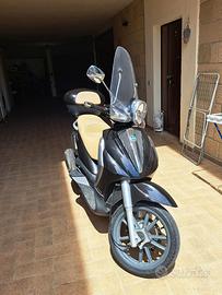 Beverly 300
