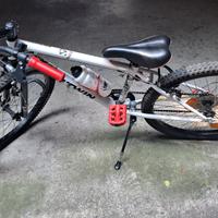Bicicletta mountain bike Btwin da ragazzo